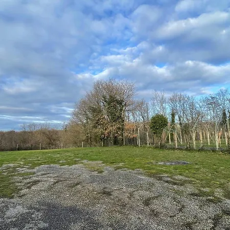 Hébergement de vacances Beeonthetree - Logis 100m2 Jusqu'à 8 Personnes *