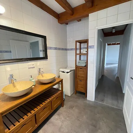 Beeonthetree - Logis 100m2 Jusqu'a 8 Personnes Ville-sous-Anjou