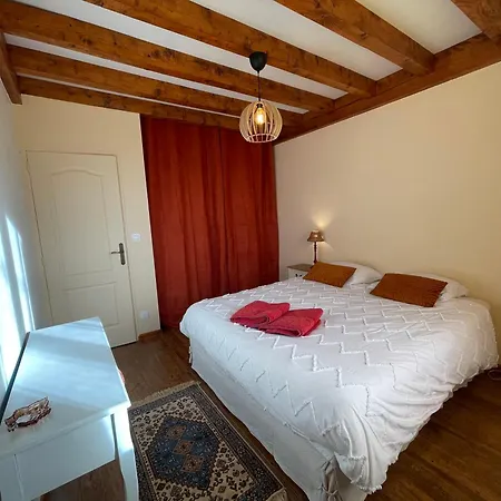 Hébergement de vacances Beeonthetree - Logis 100m2 Jusqu'à 8 Personnes Ville-sous-Anjou